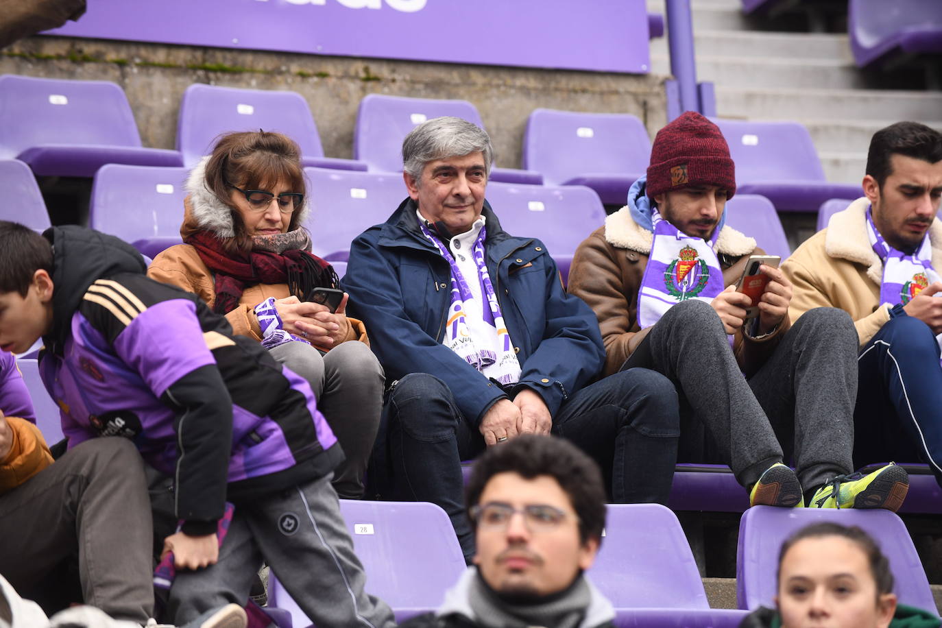 Fotos: Búscate en la grada del Real Valladolid-Rayo Vallecano (4/4)