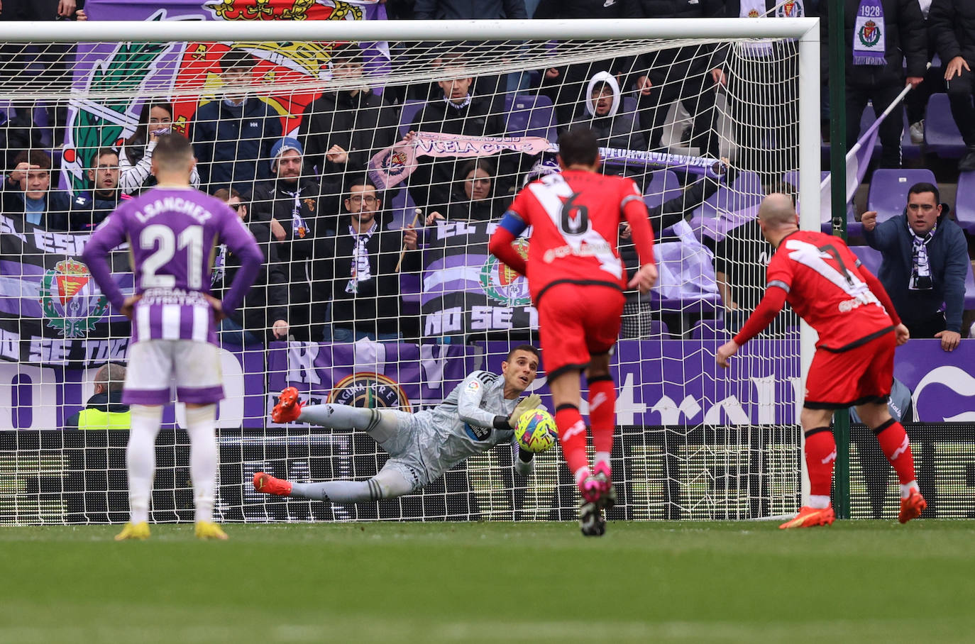 Fotos: Las fotos del Real Valladolid 0-1 Rayo Vallecano (1/2)