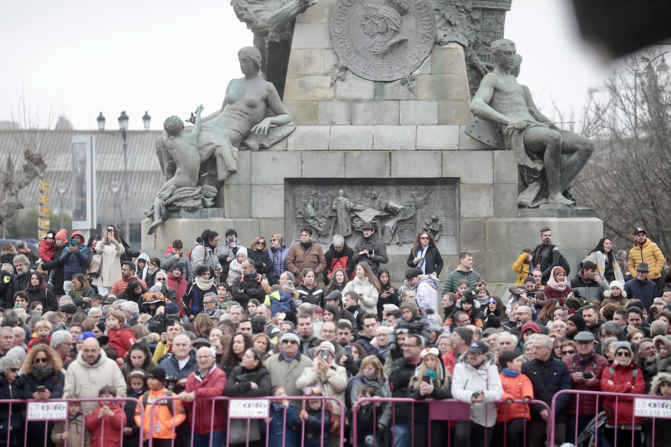 Fotos: Desfile de banderas en Pingüinos 2023 (2/4)