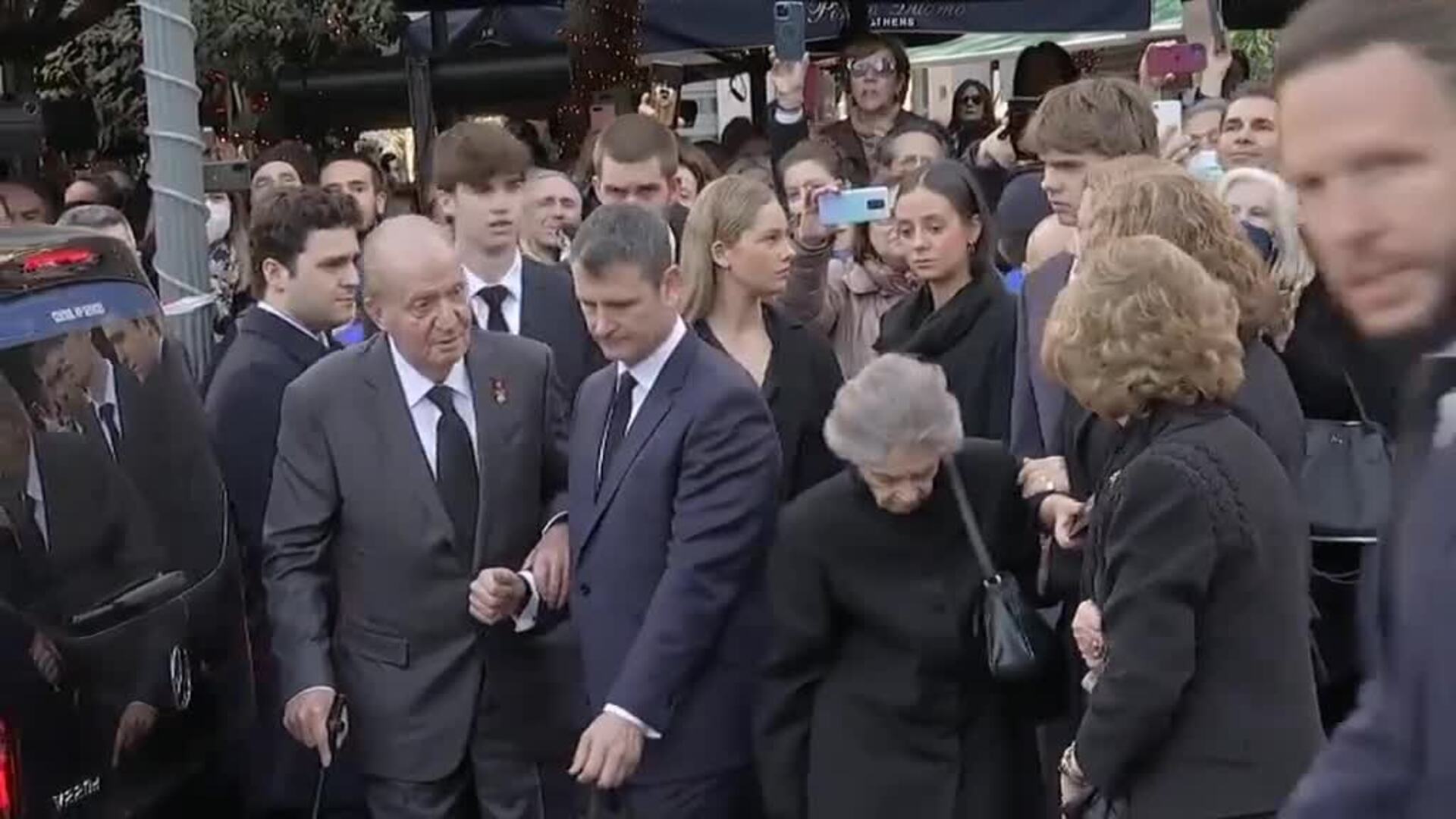 El protocolo del funeral por Constantino de Grecia evita que Felipe VI se siente junto a su padre