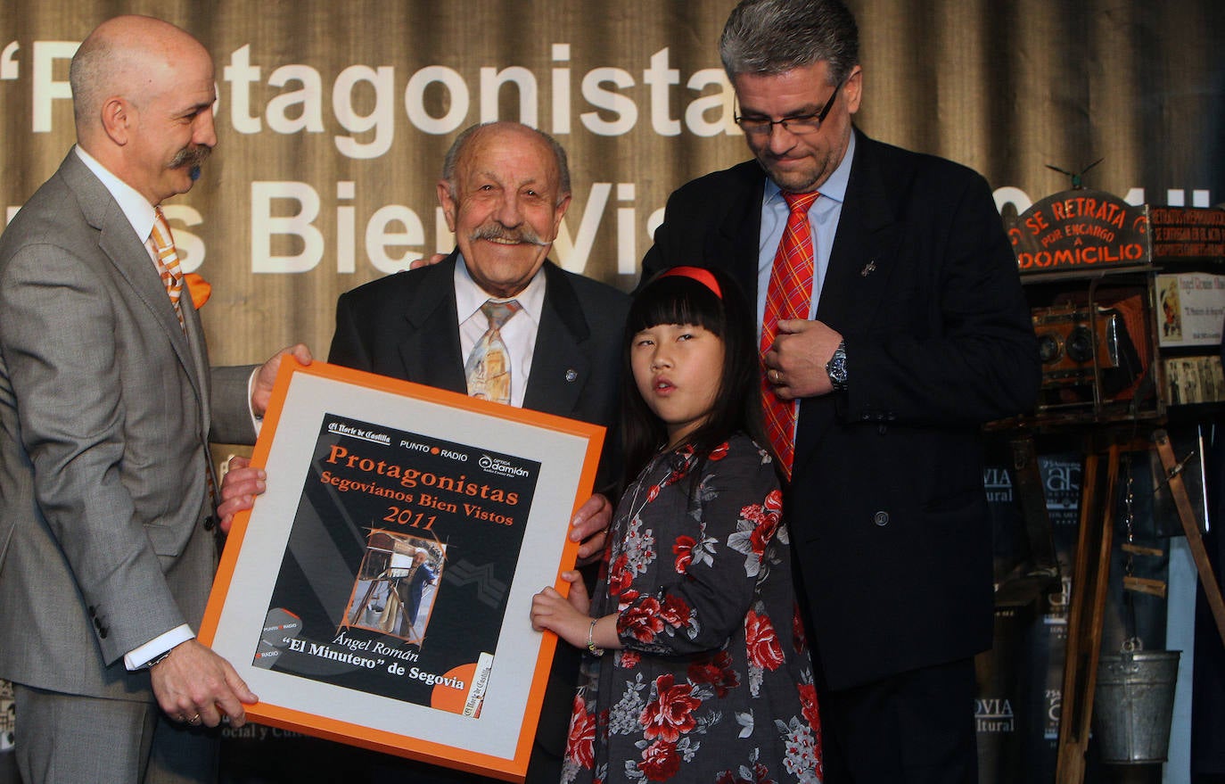 Fallece Ángel Román, el Minutero de Segovia. 