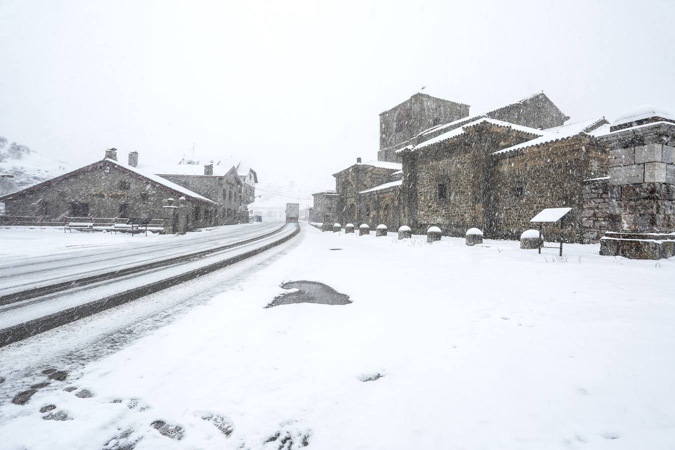 Nieve en Arbas del Puerto (León)