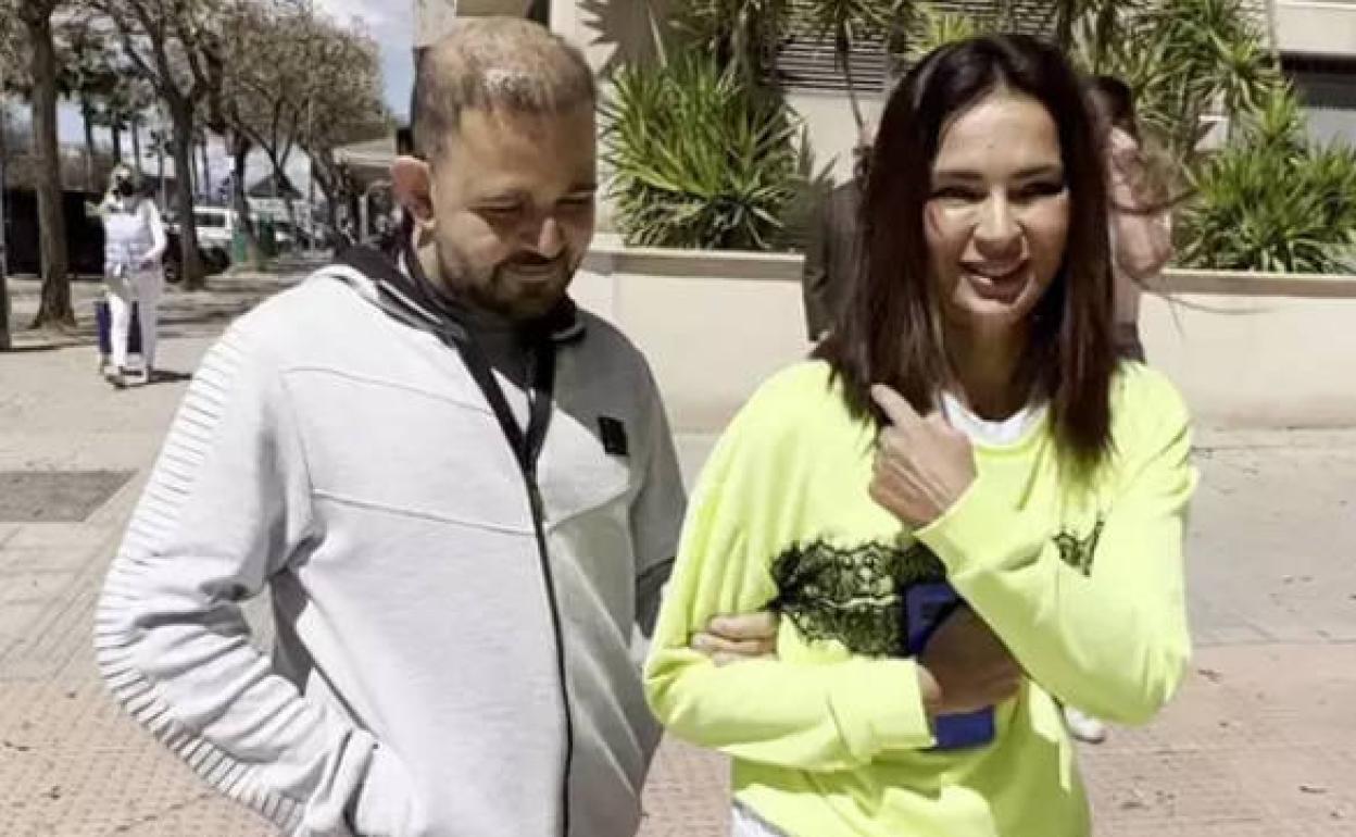 David Flores deja la casa de Olga Moreno para irse a vivir con su padre
