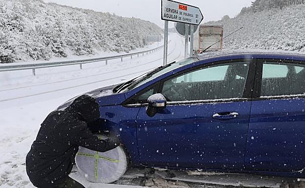 Castilla y León: 2.695 toneladas de sal y 350.635 litros de salmuera contra la nieve 