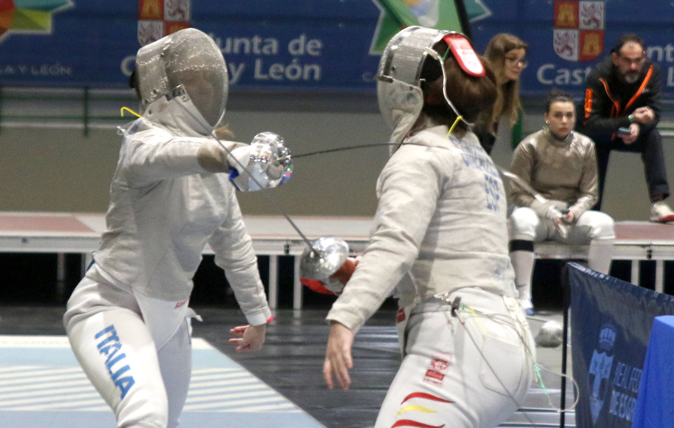 Copa del mundo de sable femenino en Segovia. 