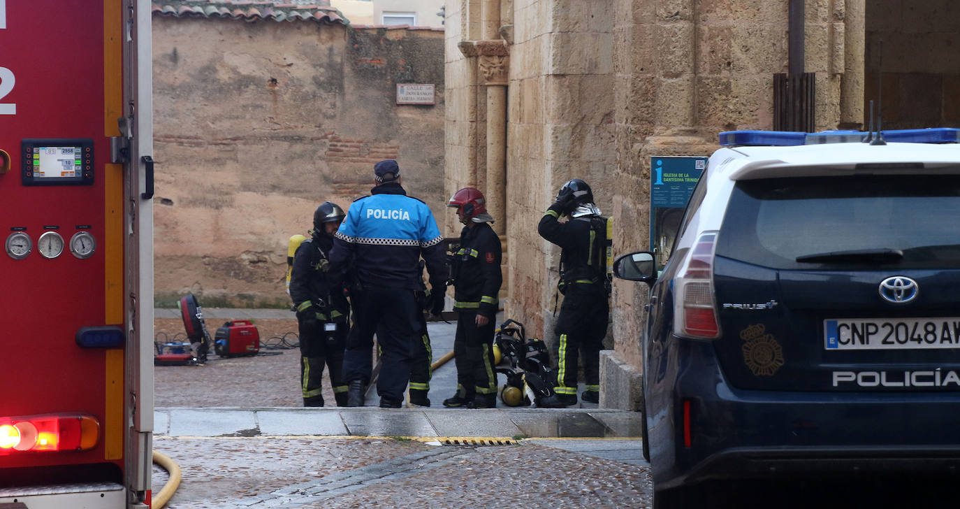 Incendio en la iglesia de la Trinidad. 