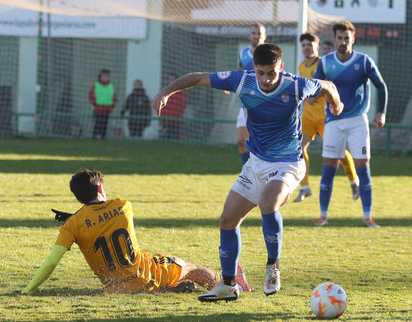 Partido entre el Unami y la Ponferradina en La Albuera