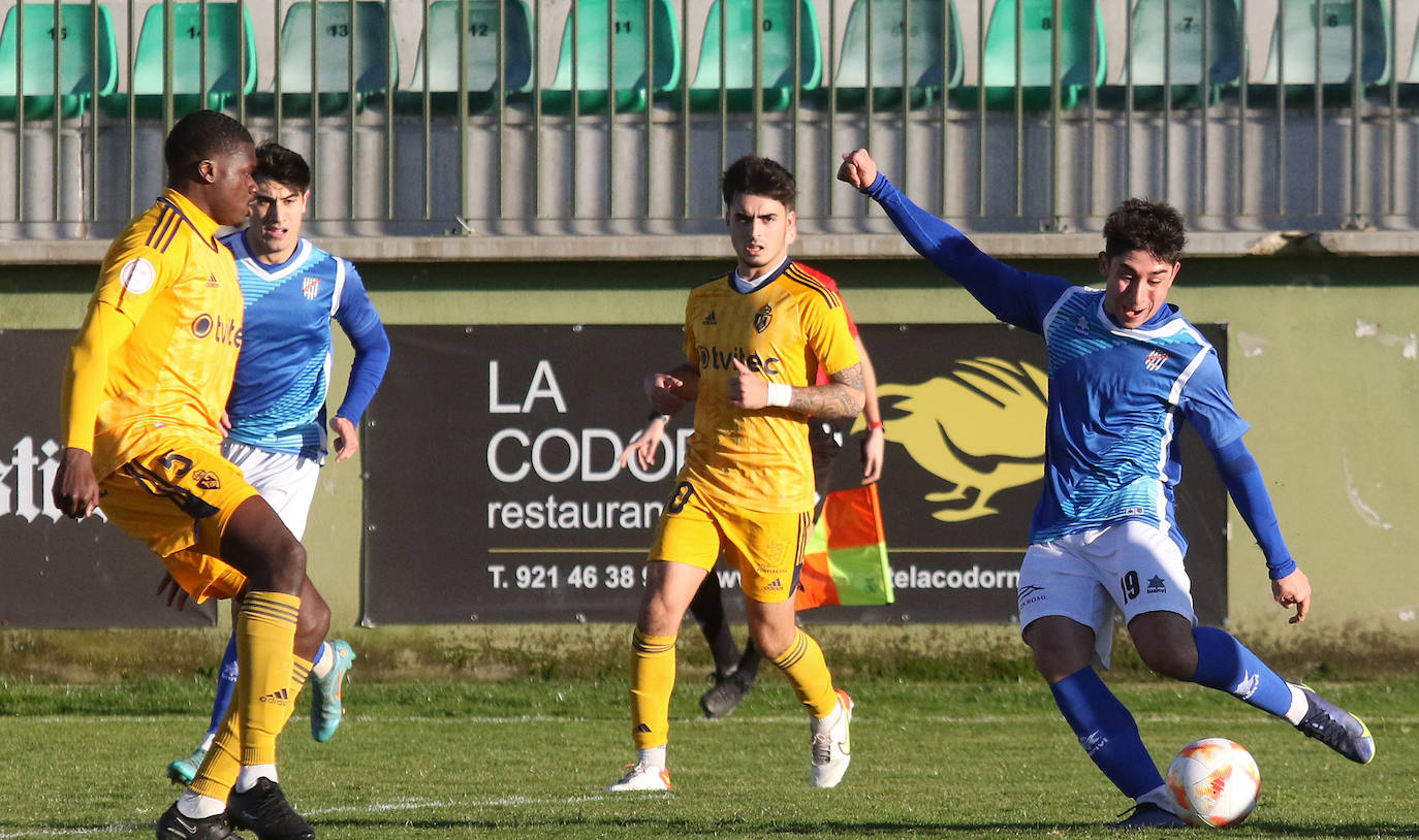 Partido entre el Unami y la Ponferradina en La Albuera