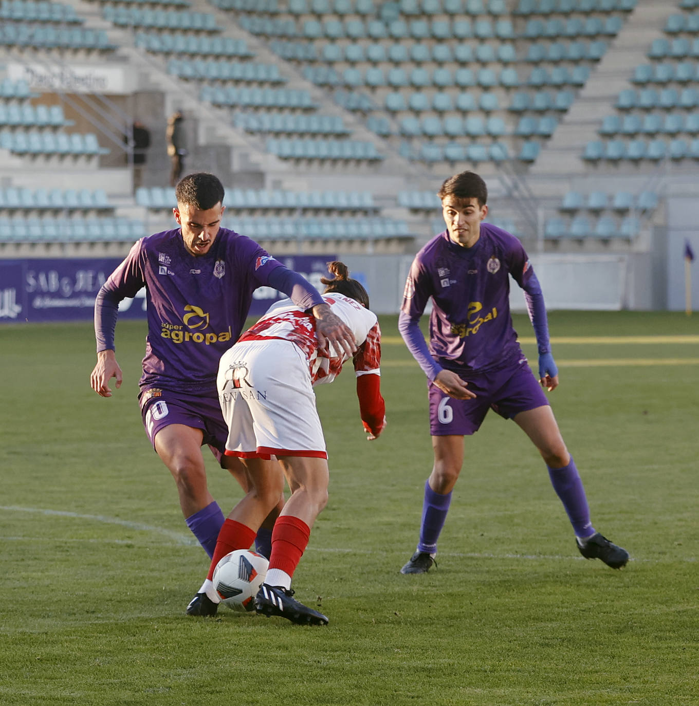 El equipo morado se mete en la lucha por el 'play-off' de ascenso a Primera RFEF