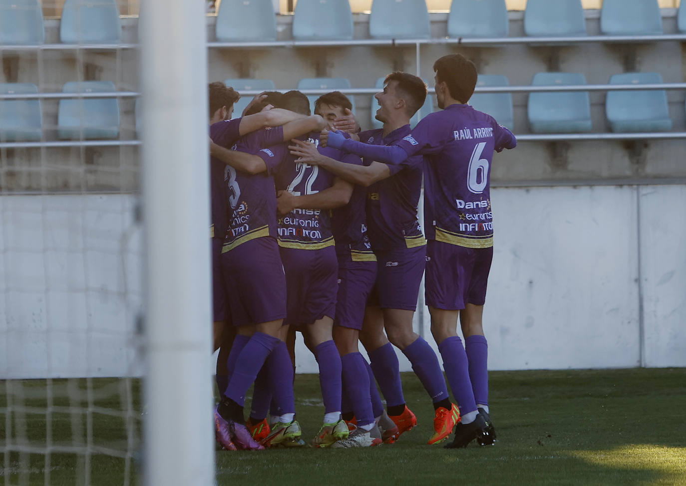 El equipo morado se mete en la lucha por el 'play-off' de ascenso a Primera RFEF