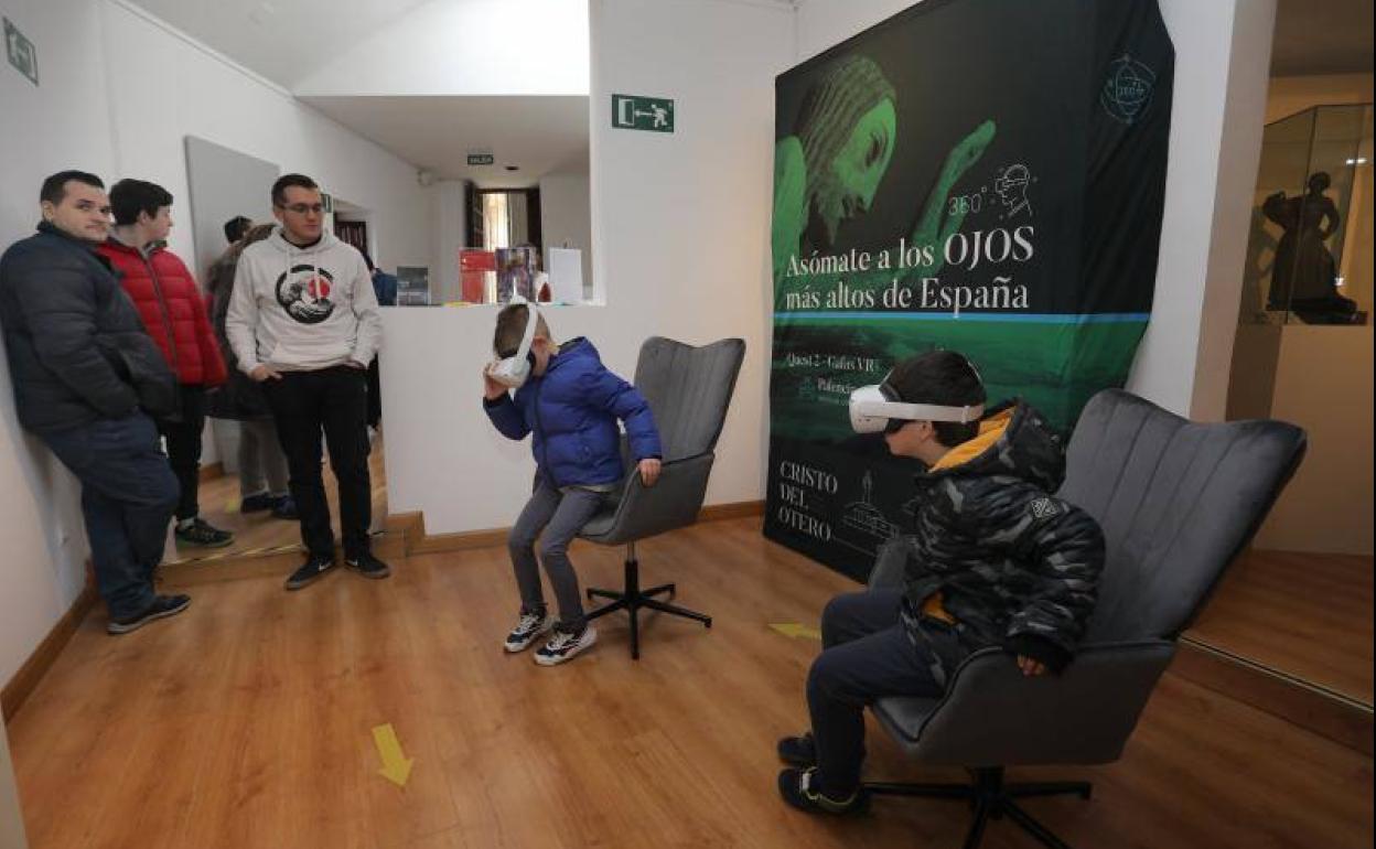 Gafas de realidad virtual en el Centro de Victorio Macho.