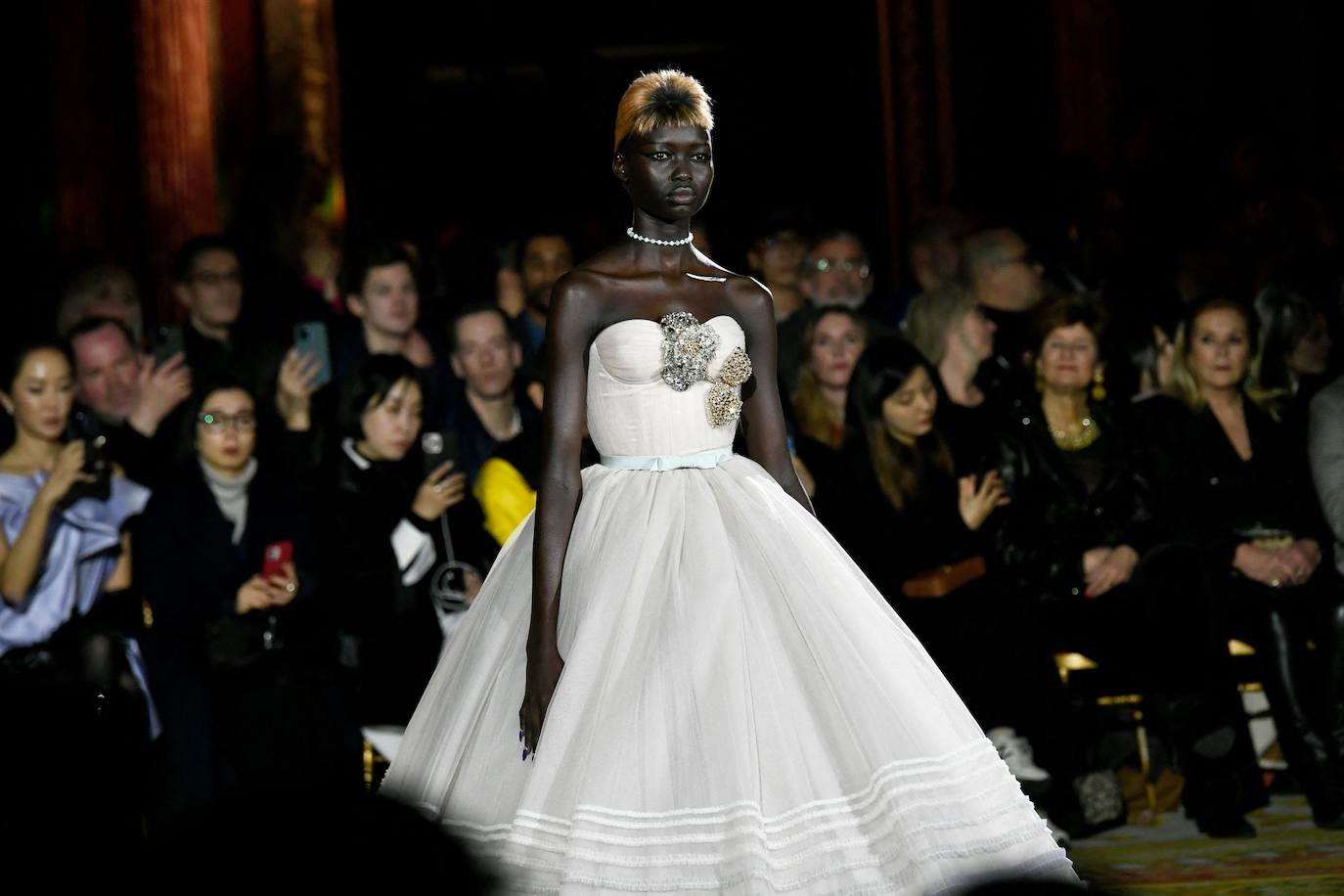 Fotos: Los vestidos más extravagantes de la París Fashion Week