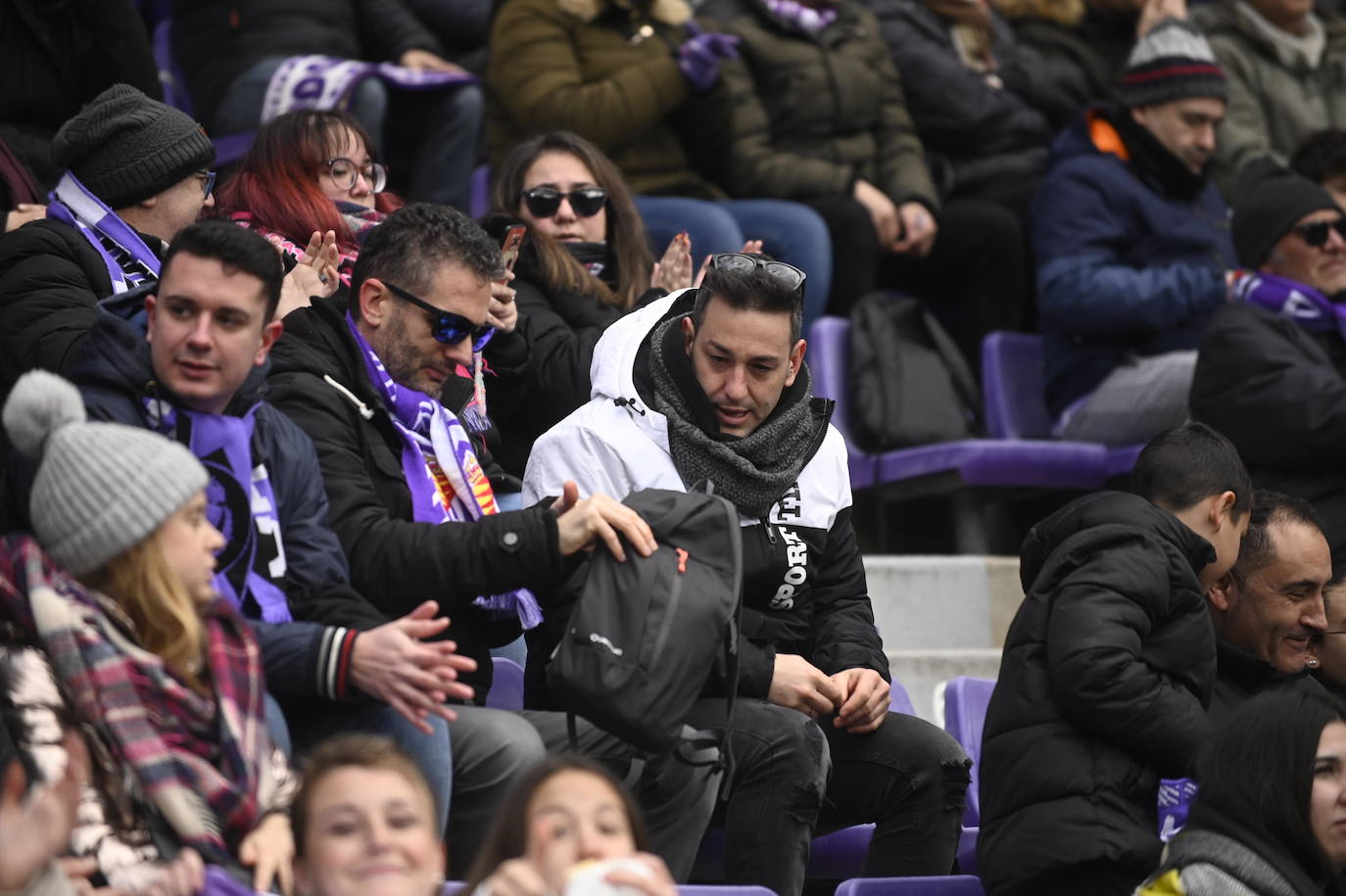 Fotos: Búscate en la grada de Zorrilla (1/2)