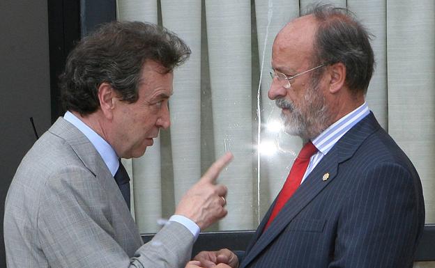 José Antonio de Santiago-Juárez y Francisco Javier León de la Riva, en una imagen de 2007.