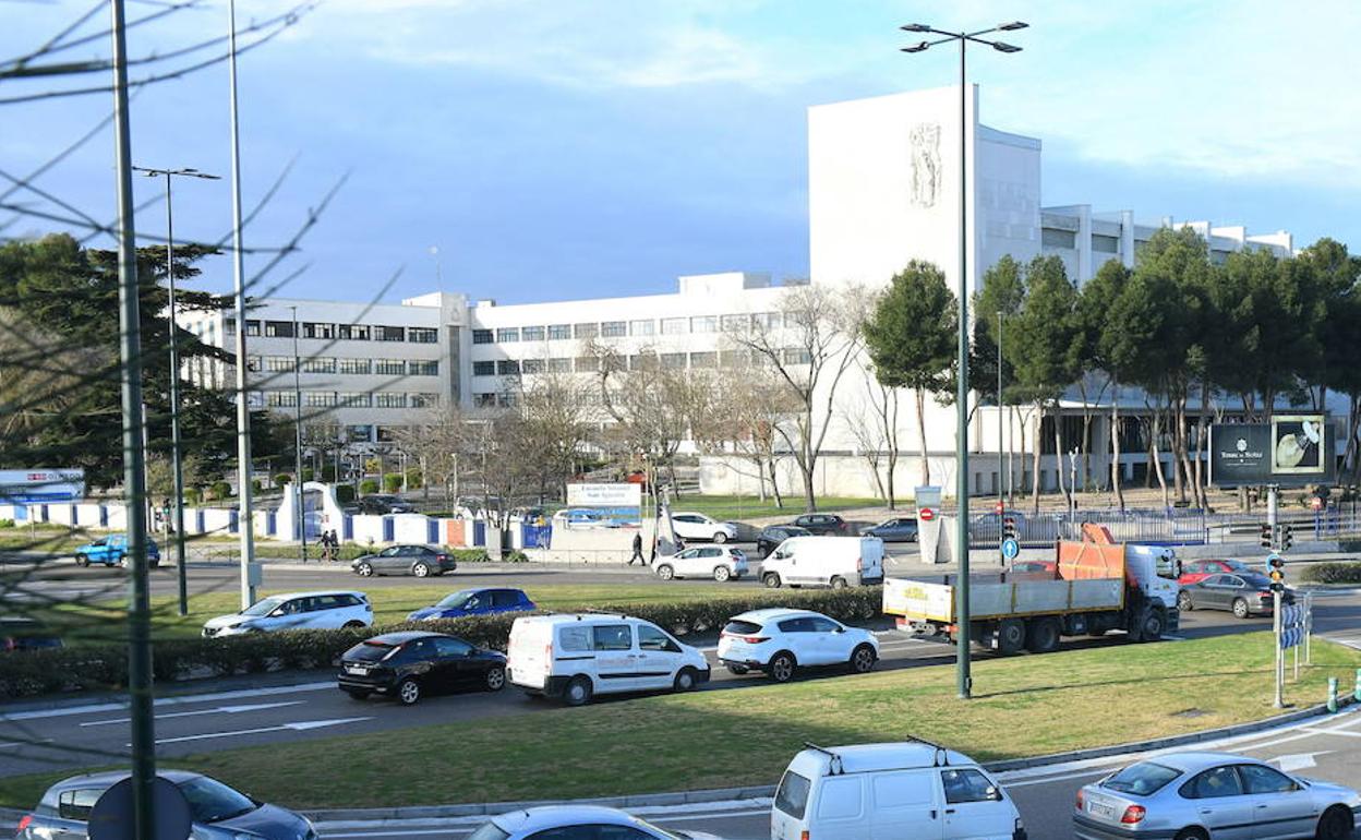 Fachada principal de Colegio San Agustín. 