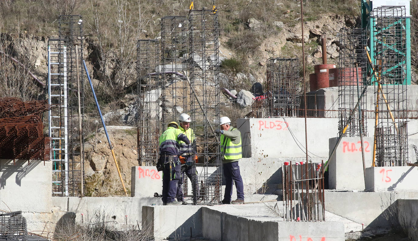 Obras de construccion del Instuto de San Lorenzo. 