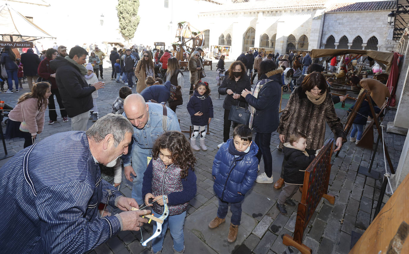 Medio centenar de puestos permanecerán en la capital palentina hasta el domingo