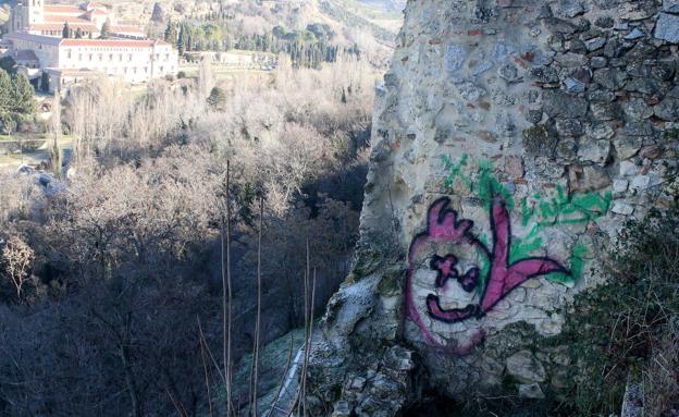 La Policía Local investiga una nueva oleada de pintadas en el casco histórico de Segovia