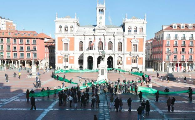 La AECC exige a los partidos que el cáncer sea «una prioridad en sus políticas»