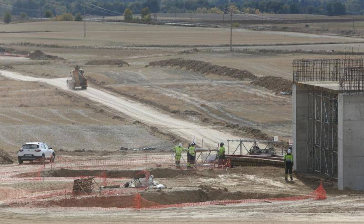 Obras del Ave en Amusco.