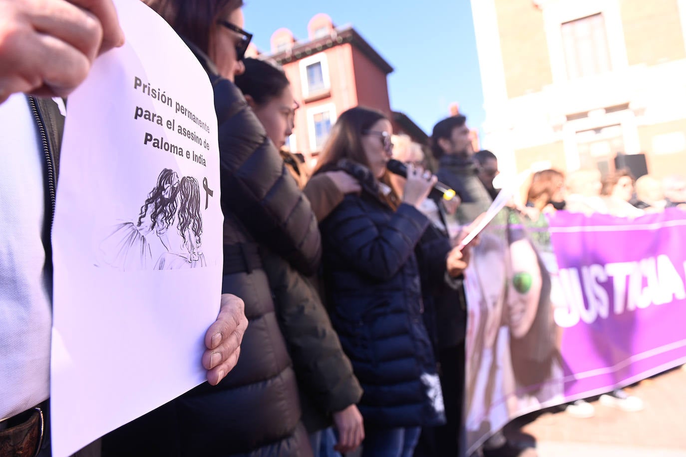 Fotos: Concentración en Valladolid para pedir justicia tras el asesinato de Paloma Pinedo y su hija India