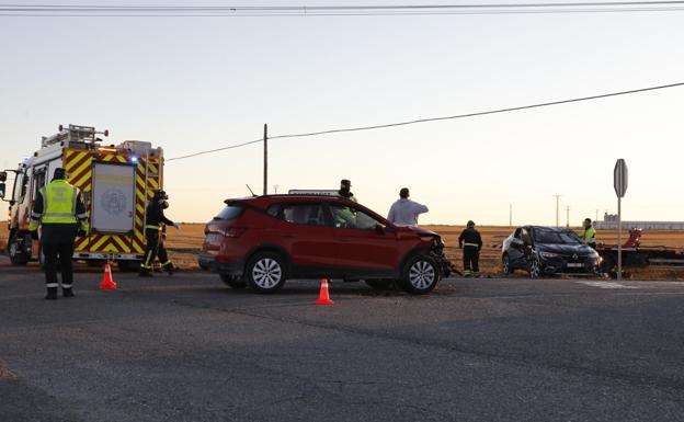 Heridas dos personas en un accidente en Cogeces del Monte