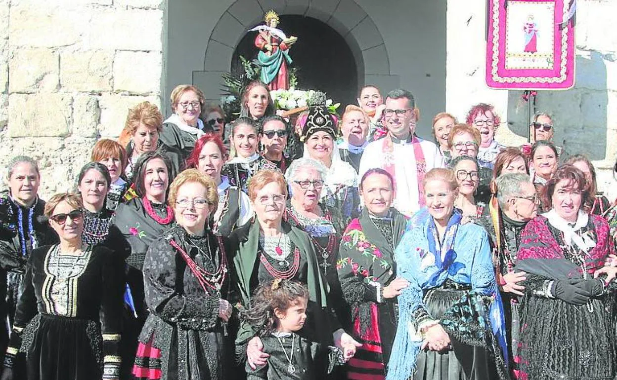 Las cuellaranas disfrutan a fondo de la fiesta tras dos años en blanco | El  Norte de Castilla