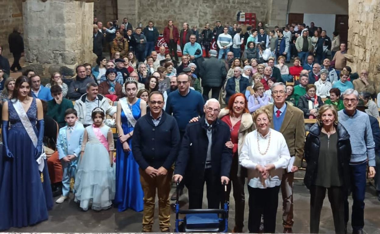 Asistentes al acto celebrado en el centro cultural San Miguel de la localidad. 