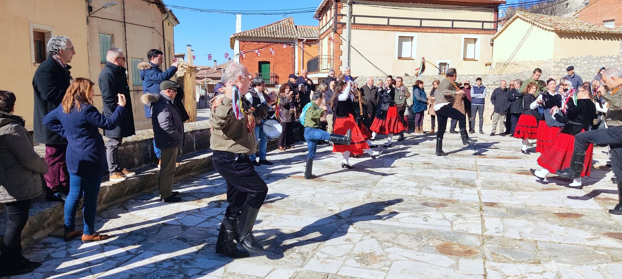 Hornillos de Cerrato danza en honor a las Candelas y San Blas