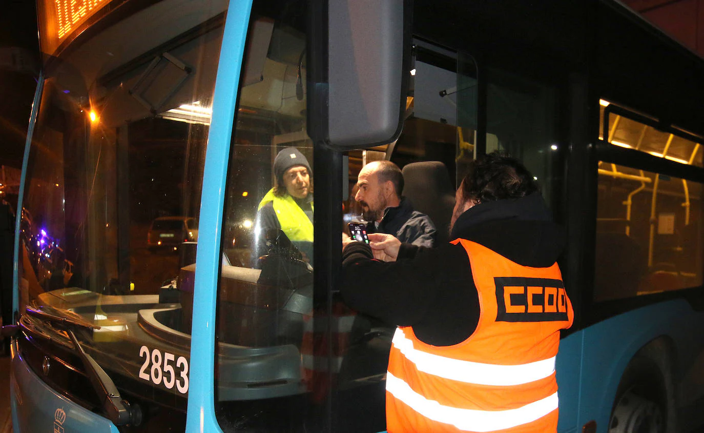 Fotos: Huelga De Los Autobuses Urbanos En Segovia | El Norte De Castilla