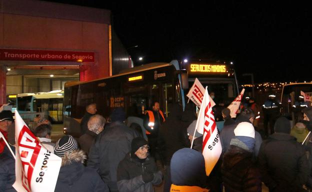 Los sindicatos califican de «abusivos» los servicios mínimos de la huelga de autobuses urbanos