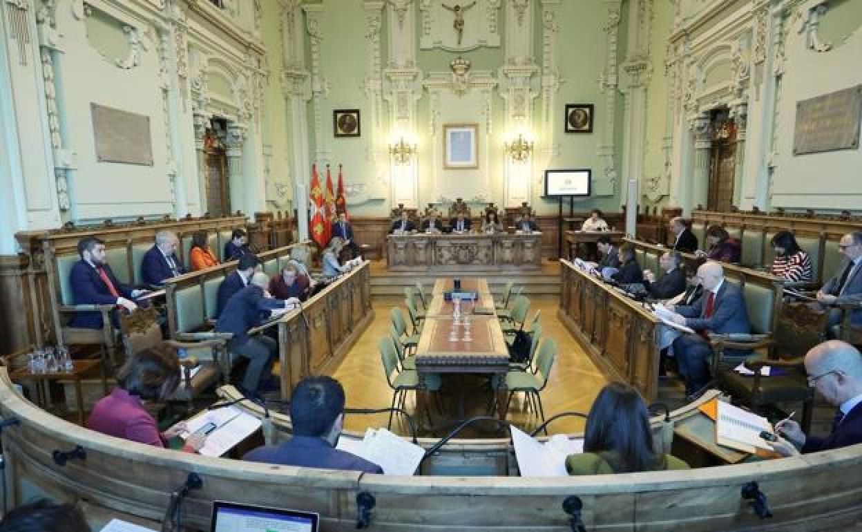 El salón de plenos del Ayuntamiento, durante la jornada de hoy.