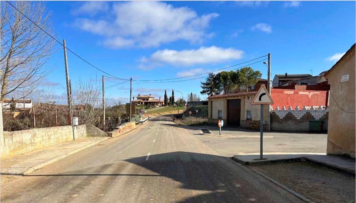 Travesía de la carretera de Sahagún.