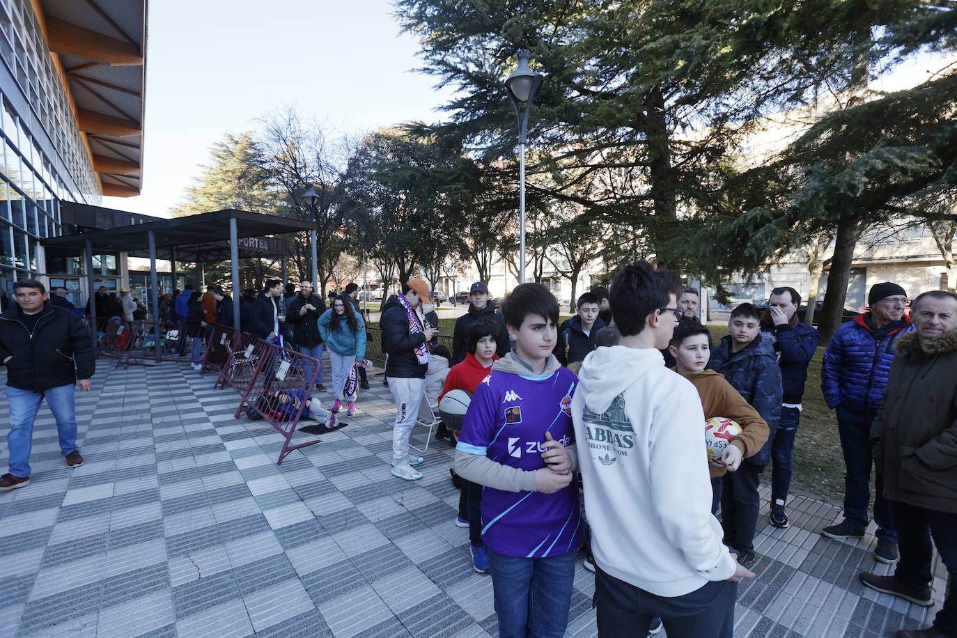 Fotos: Las últimas entradas a la venta para la Copa Princesa se hacen desear