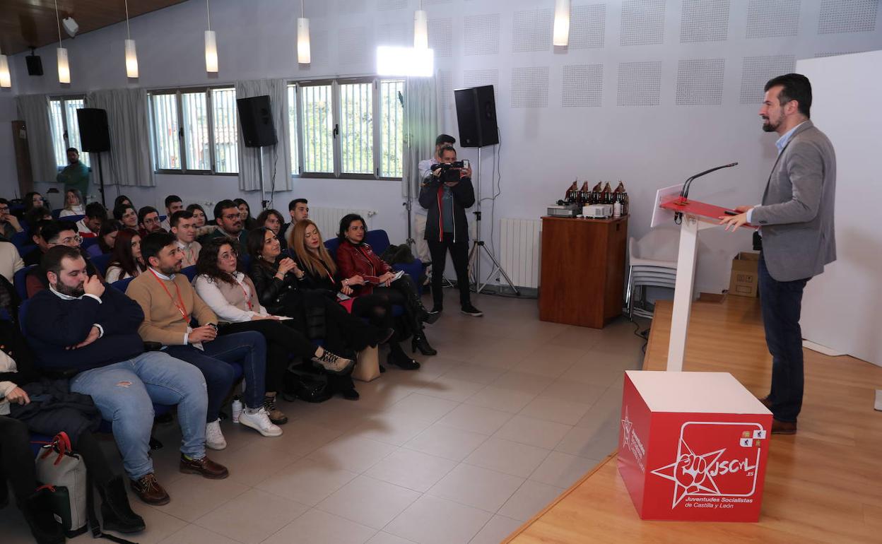 Tudanca, en las jornadas para jóvenes, este sábado en Palencia. 