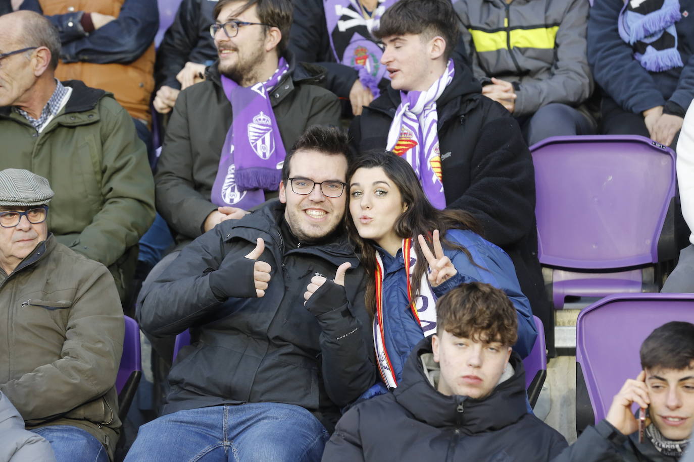 Fotos: Búscate en la grada del partido del Real Valladolid ante Osasuna (5/5)