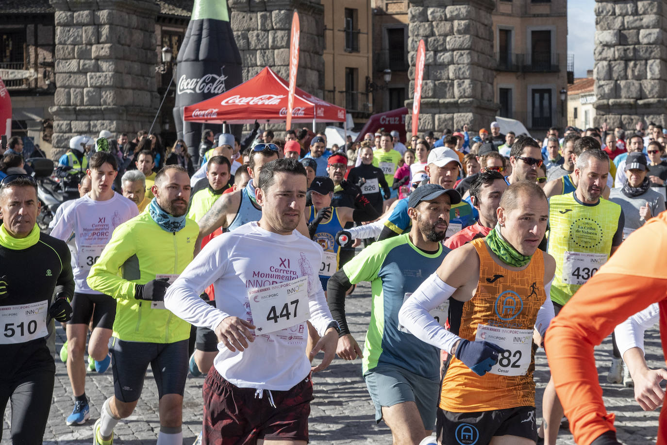 Álvaro Conde ha sido el primero en cruzar la línea de meta situada en el Azoguejo de Segovia. 