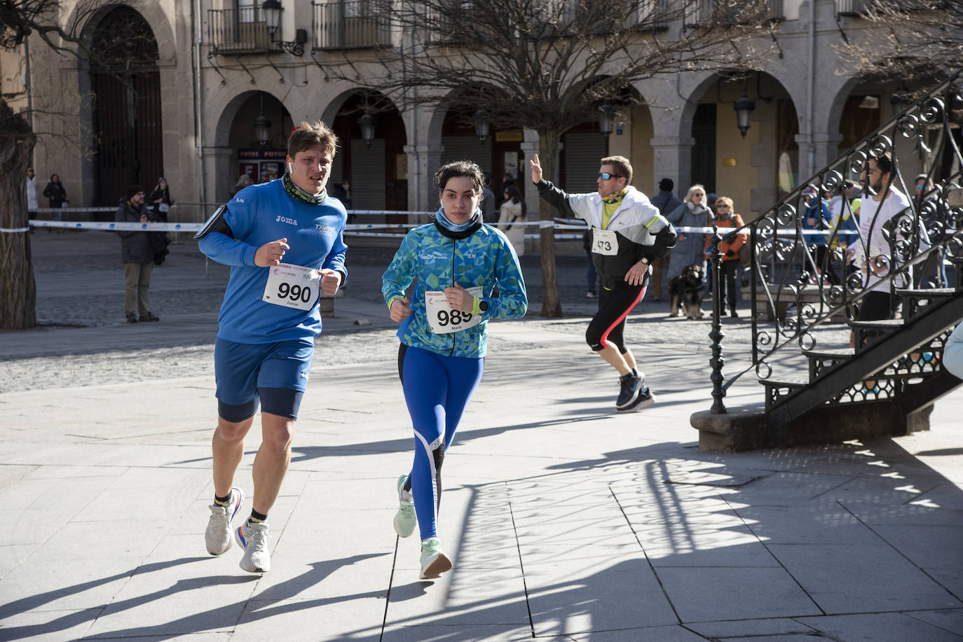 Álvaro Conde ha sido el primero en cruzar la línea de meta situada en el Azoguejo de Segovia. 