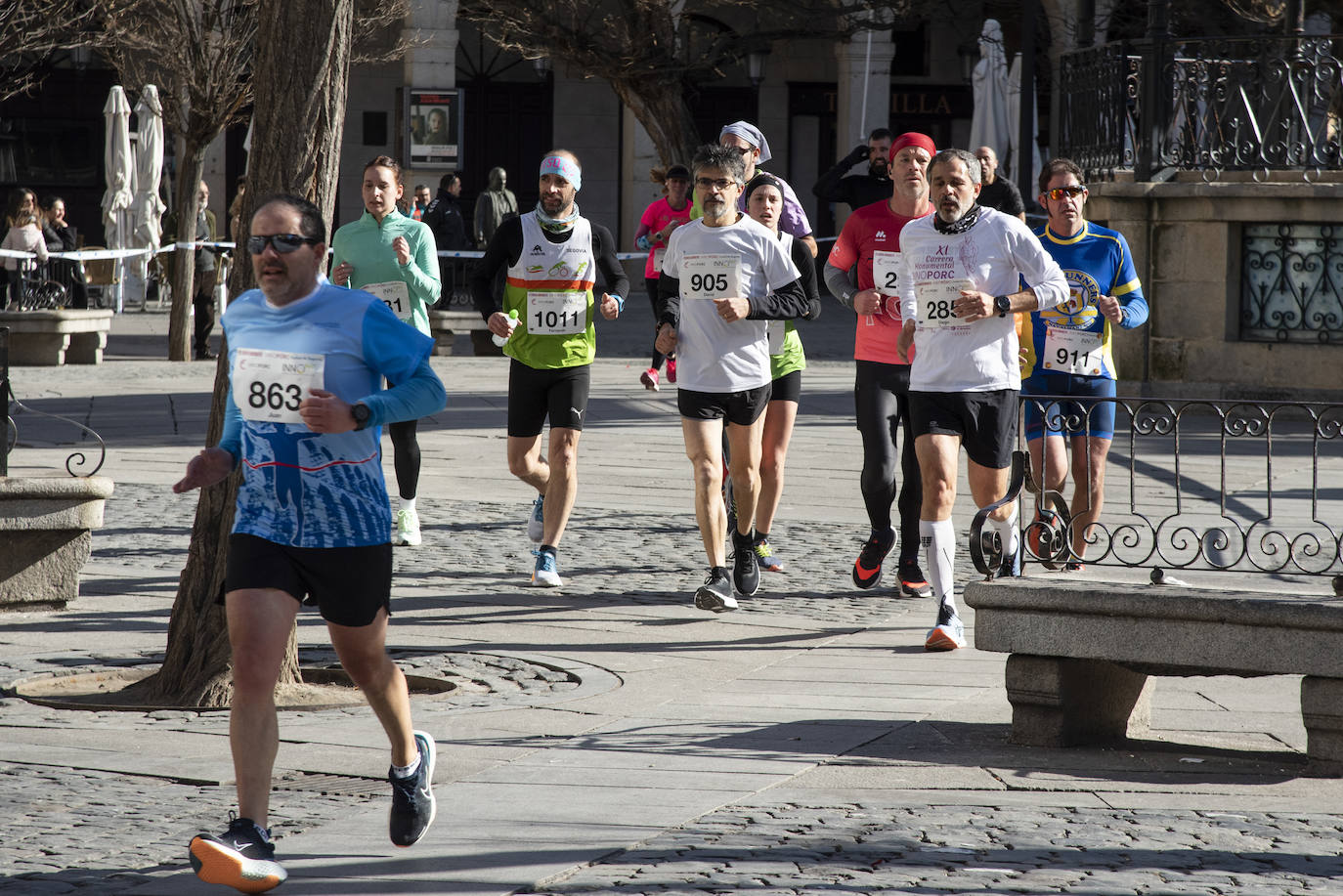 Álvaro Conde ha sido el primero en cruzar la línea de meta situada en el Azoguejo de Segovia. 