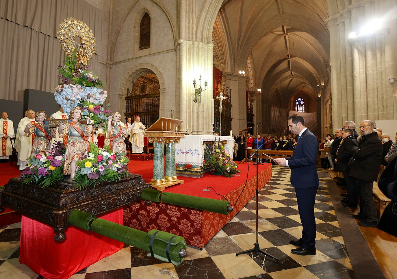 Procesión y misa de las Candelas en Palencia