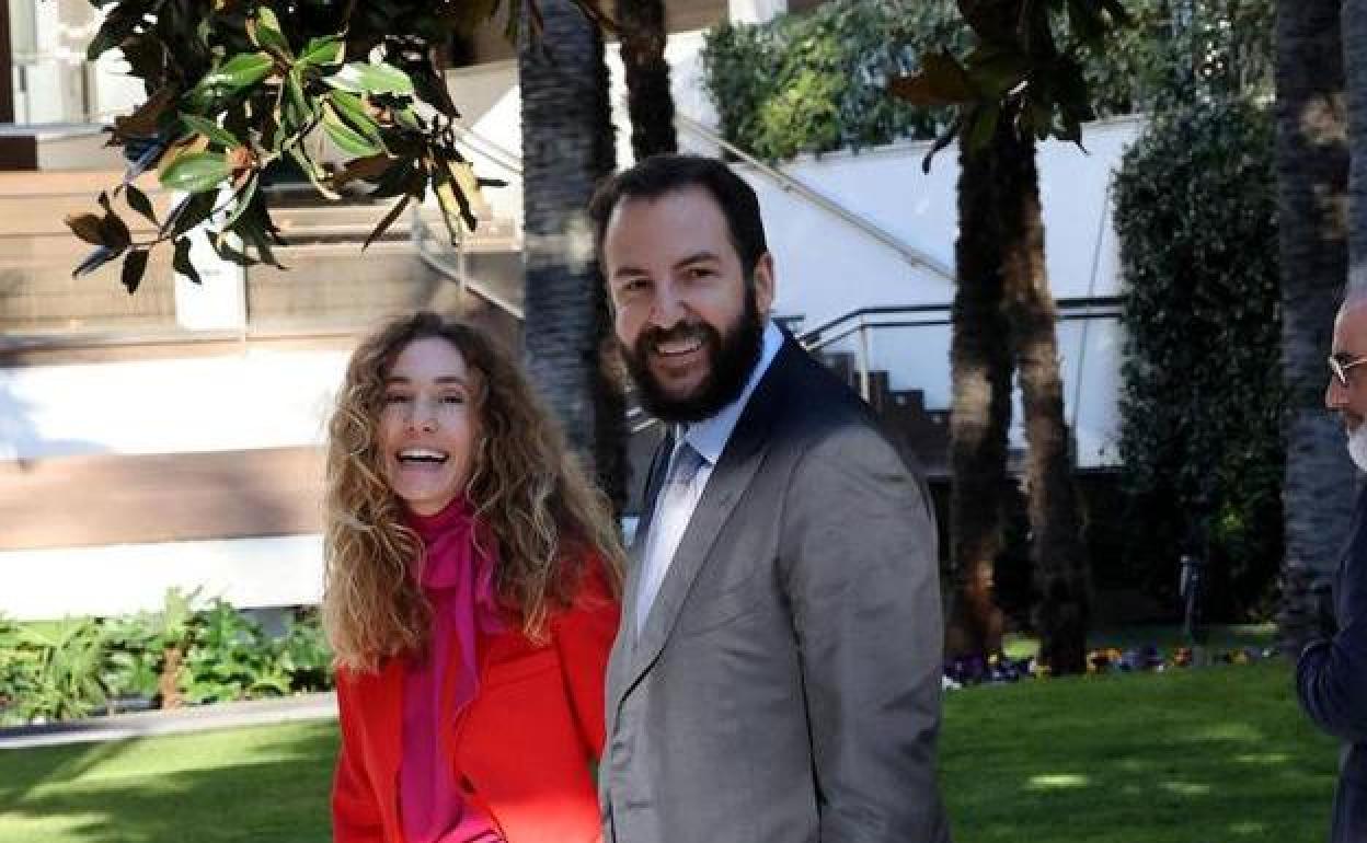 Blanca Cuesta y Borja Thyssen llegan al Museo Thyssen