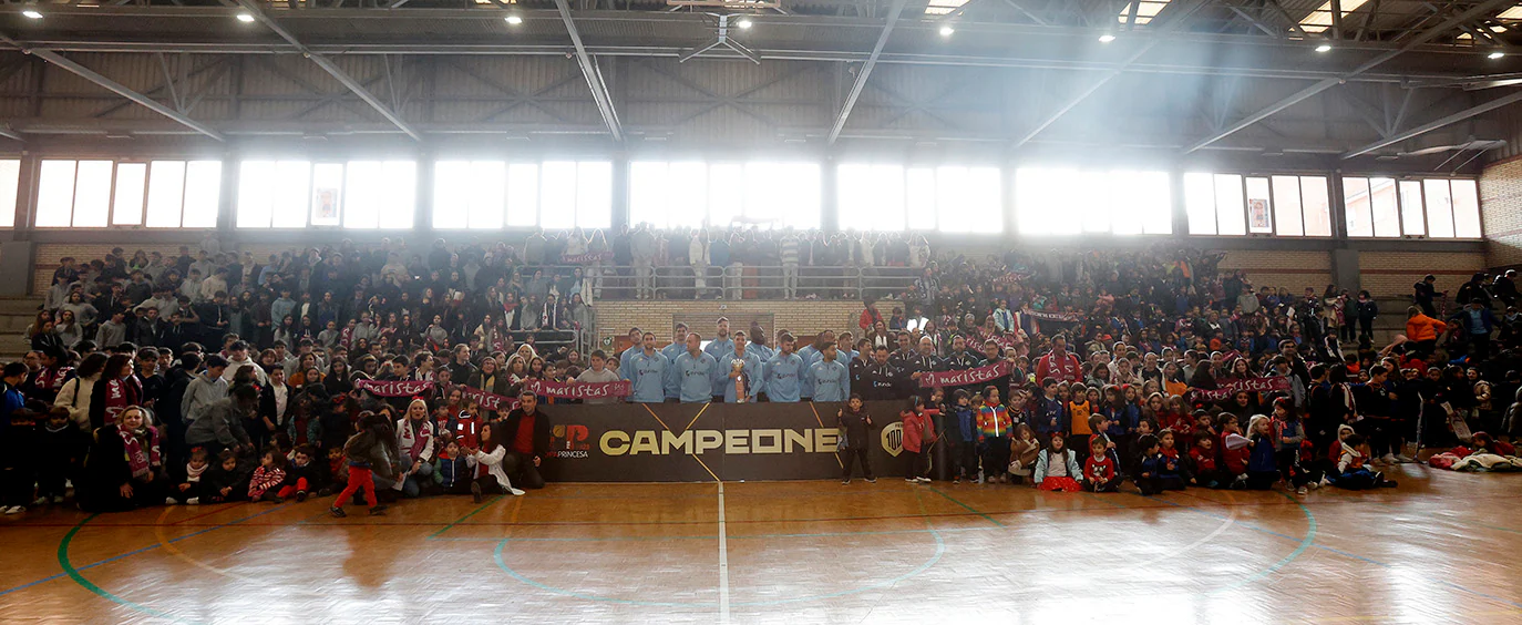 La Copa Princesa visita la sede de Zunder, Maristas y el Hospital Río Carrión