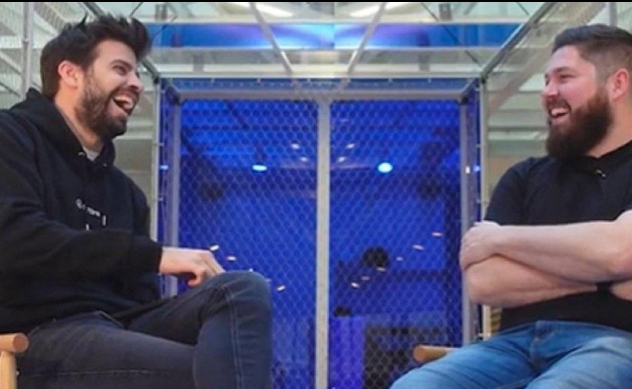 Piqué con el tiktoker británico John Nellis. 