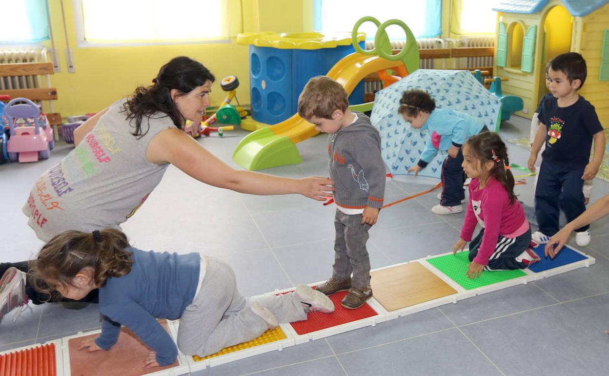 Alumnos durante una clase en un colegio de Valladolid. 