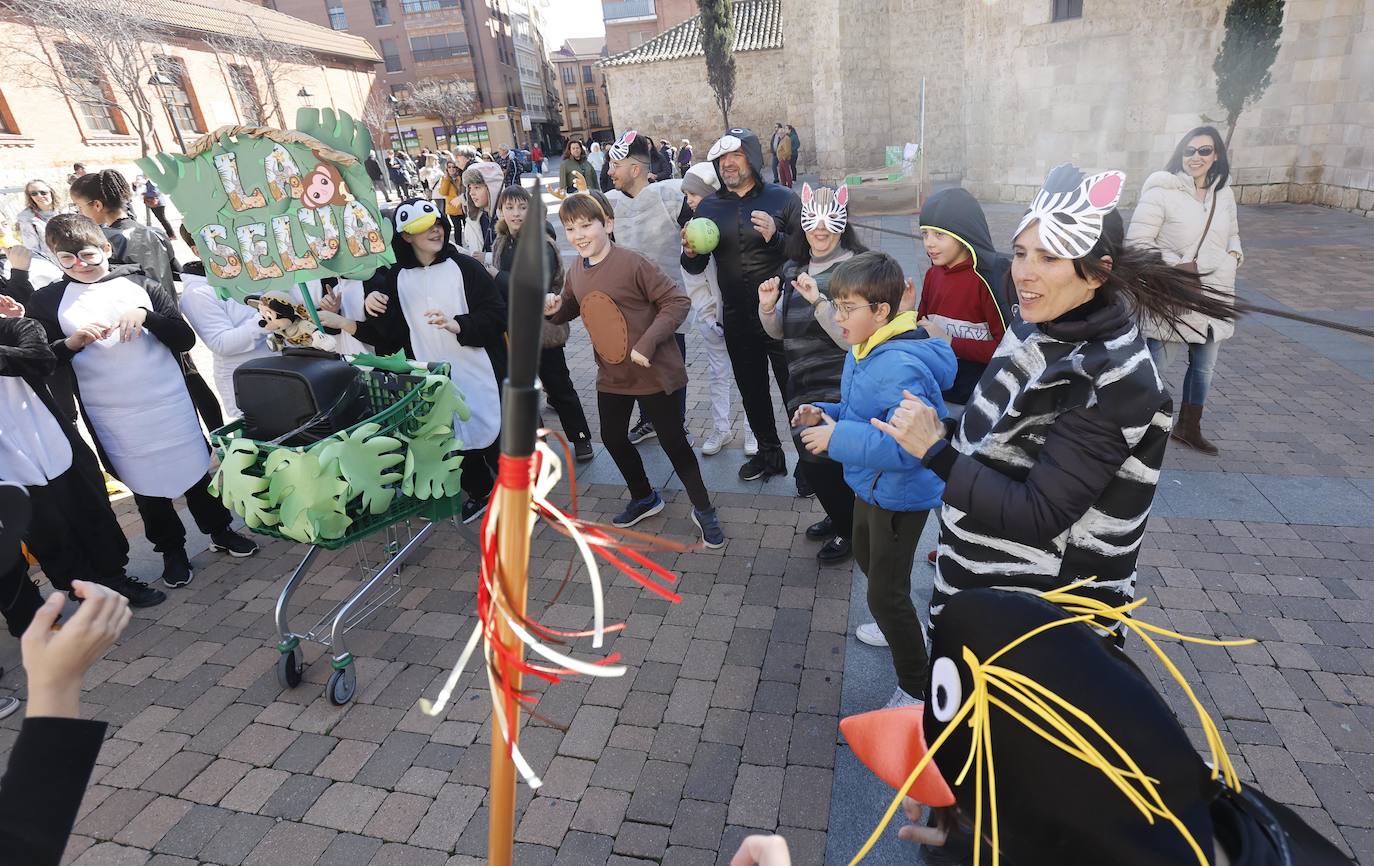 Fotos: El cambio climático en el colegio Jorge Manrique y el traje palentino, en Filipenses