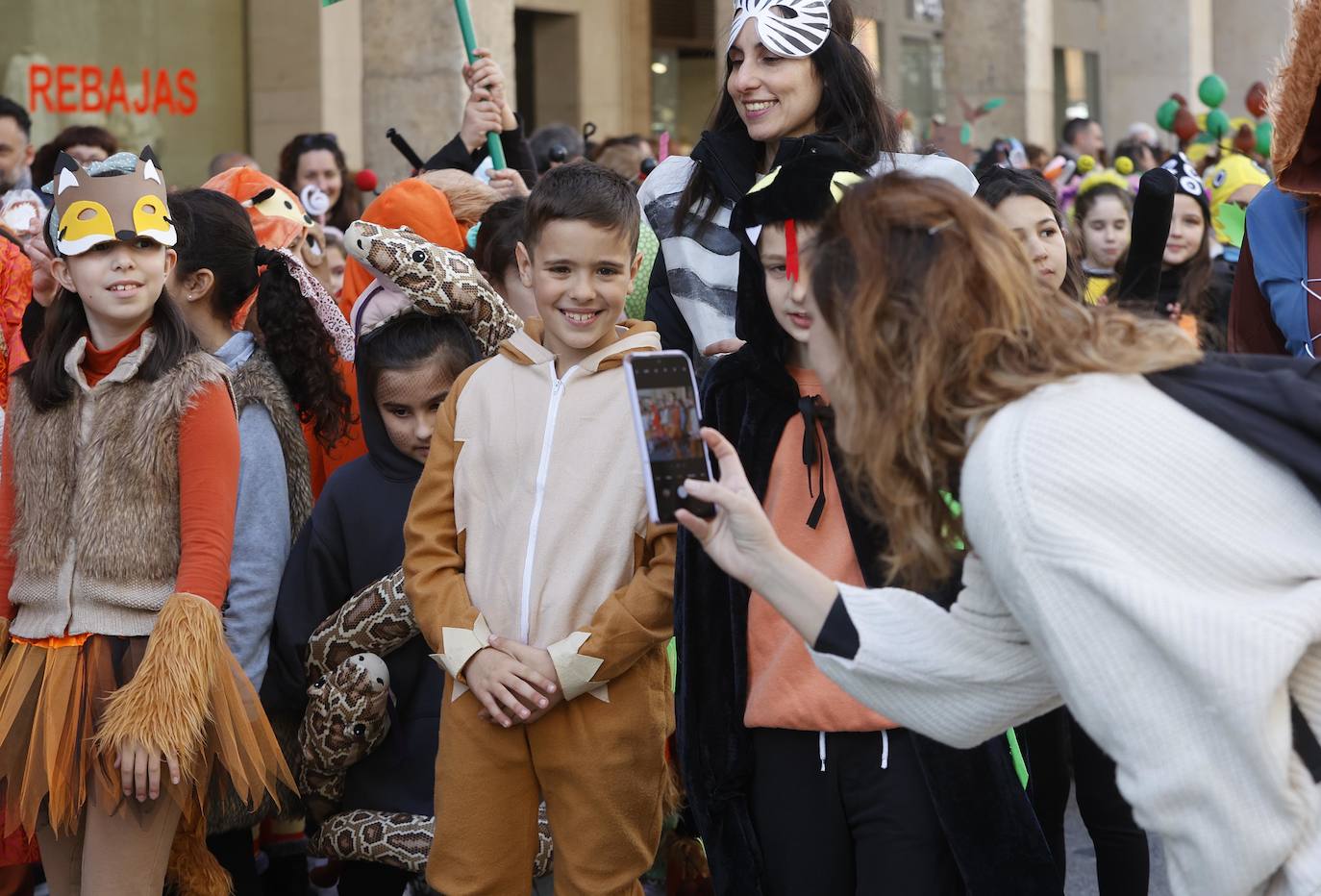 Fotos: El cambio climático en el colegio Jorge Manrique y el traje palentino, en Filipenses