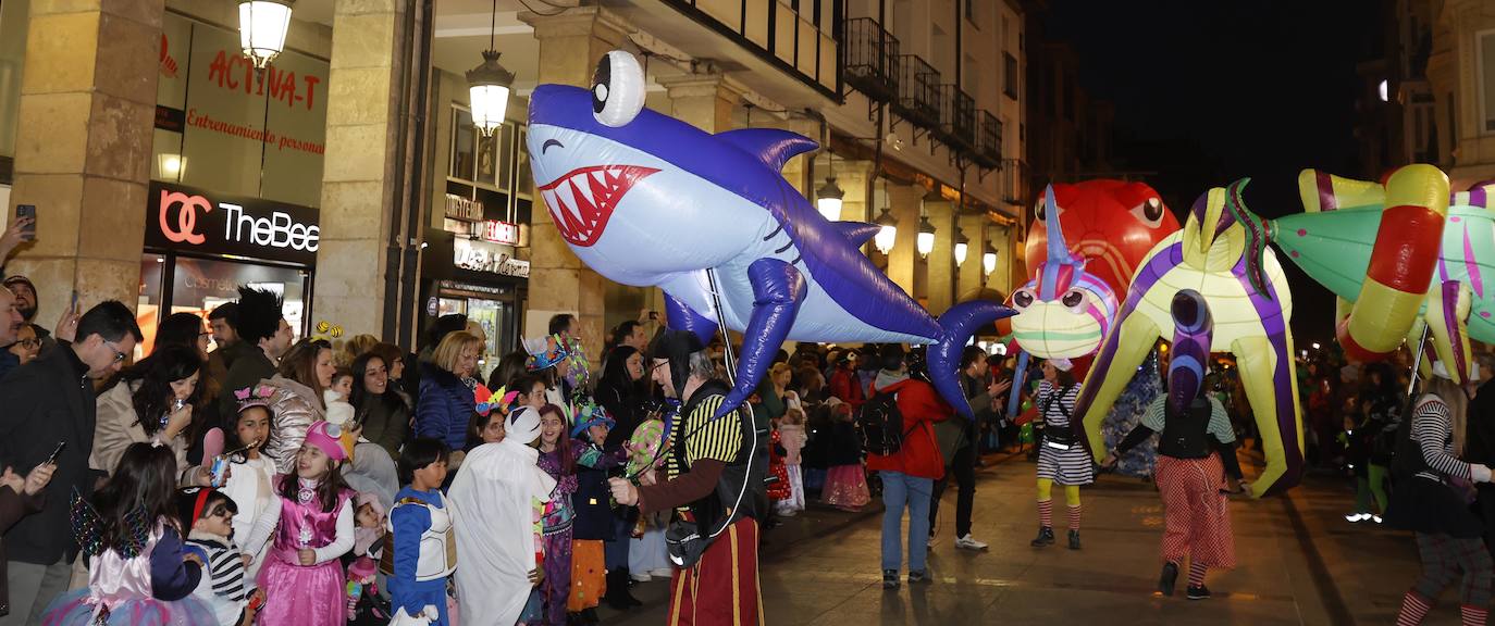 Fotos: El desfile del carnaval de Palencia, al detalle (I)