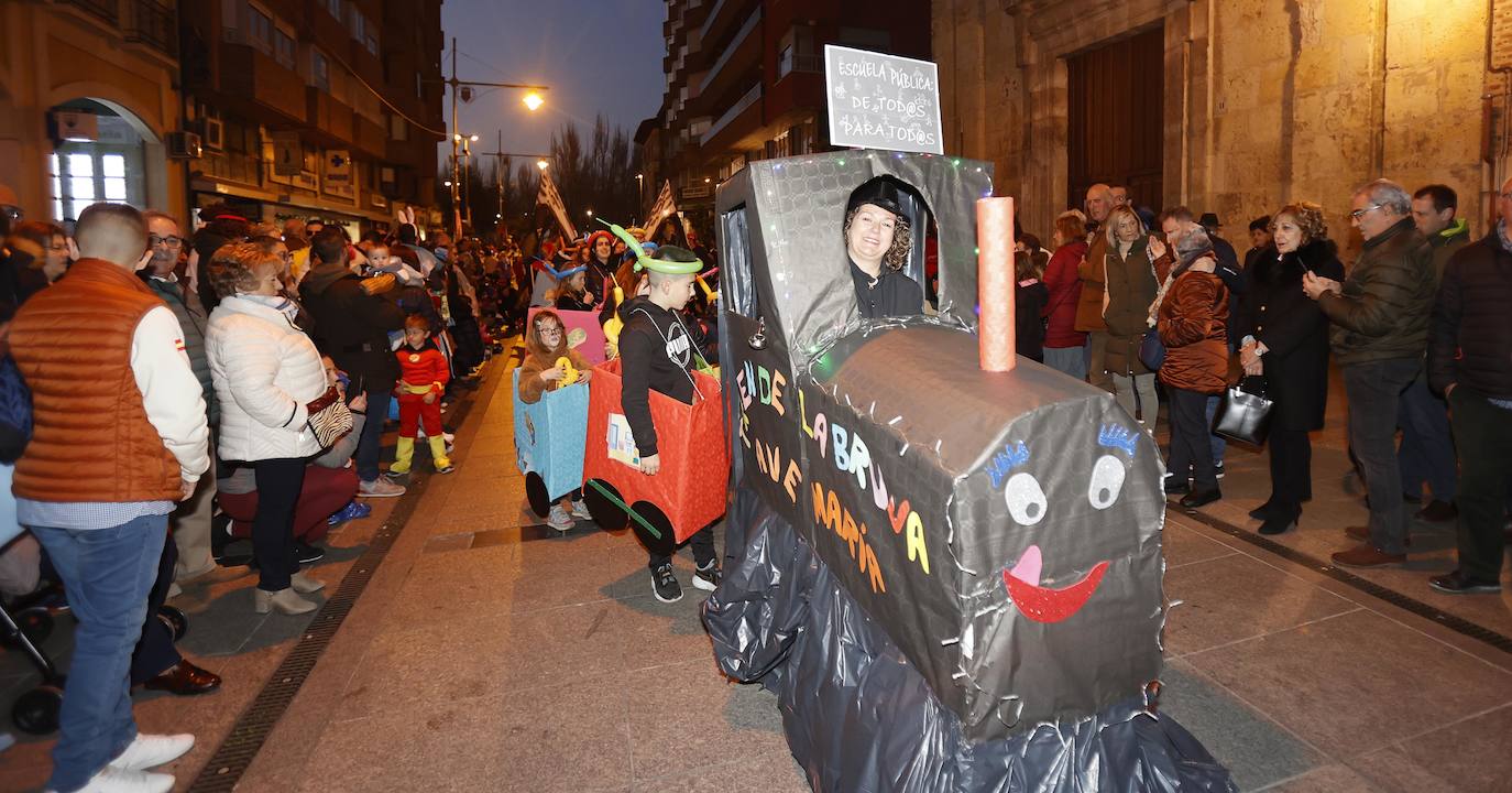 Fotos: El desfile del carnaval de Palencia, al detalle (I)