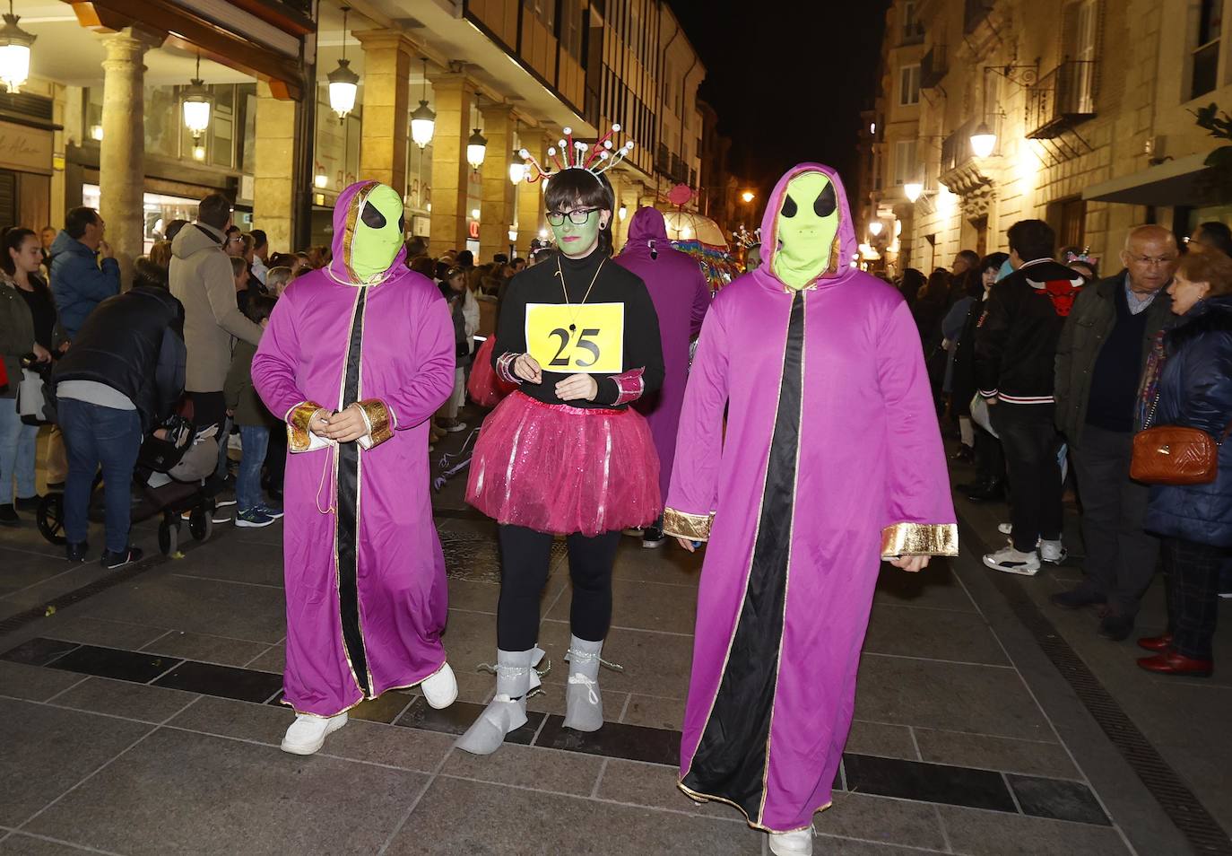 Fotos: El desfile del carnaval de Palencia, al detalle (II)