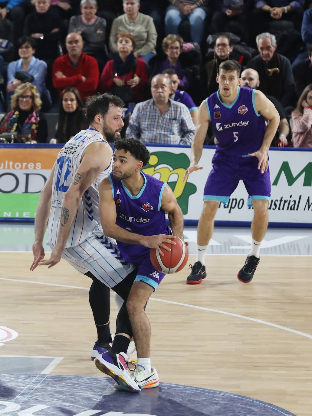 Fotos: Otra victoria para el Zunder con el Alicante (87-79)